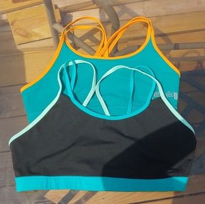 XL sports bras